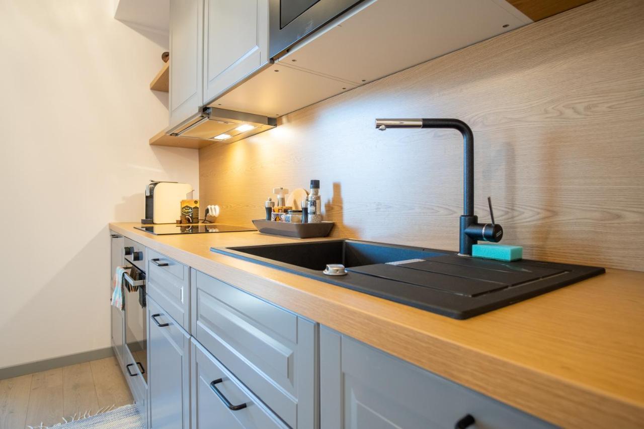 Dream Stay - Brand New Apartment With Balcony & Free Parking Tallinn Exteriör bild