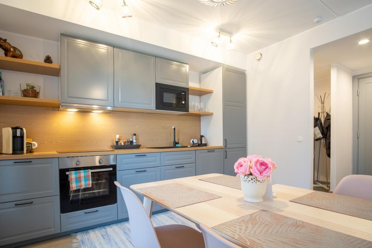 Dream Stay - Brand New Apartment With Balcony & Free Parking Tallinn Exteriör bild