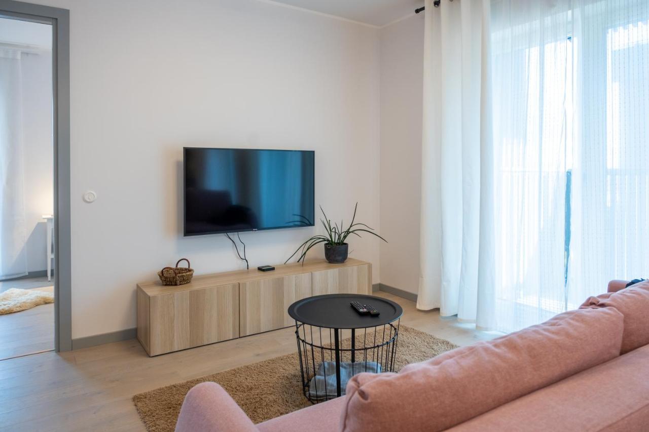 Dream Stay - Brand New Apartment With Balcony & Free Parking Tallinn Exteriör bild