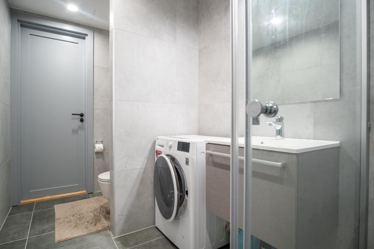 Dream Stay - Brand New Apartment With Balcony & Free Parking Tallinn Exteriör bild